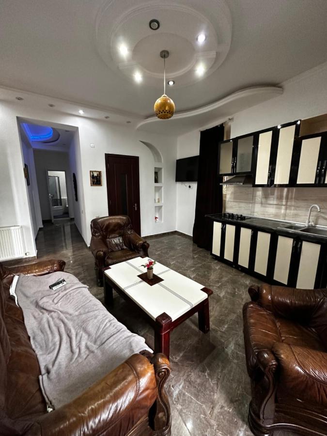 Lucas Hotel Tbilisi Quarto foto